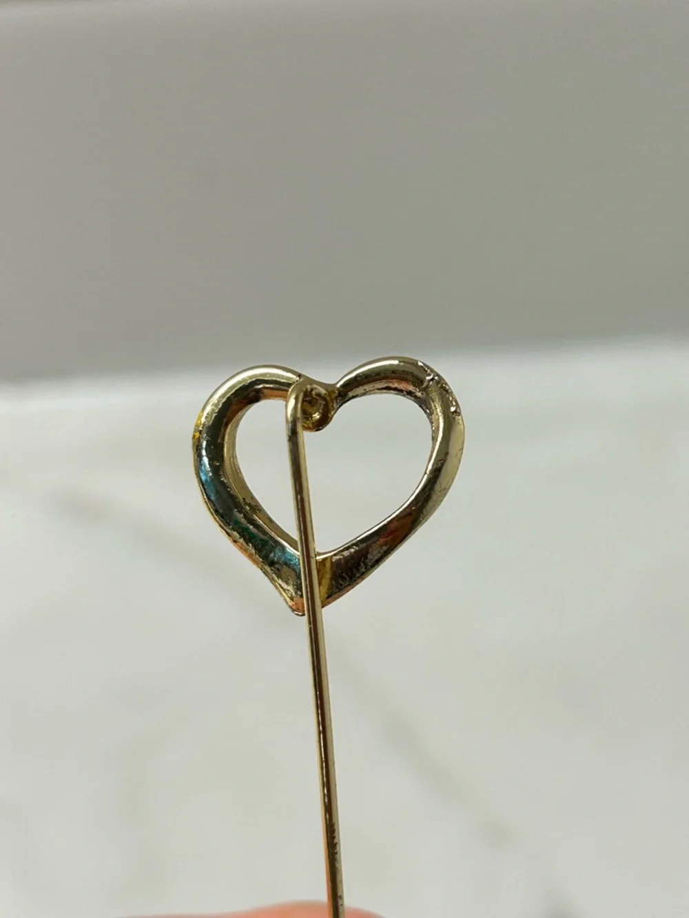 Gold Open Heart Stick Pin Brooch - Elegant Women's Jewelry